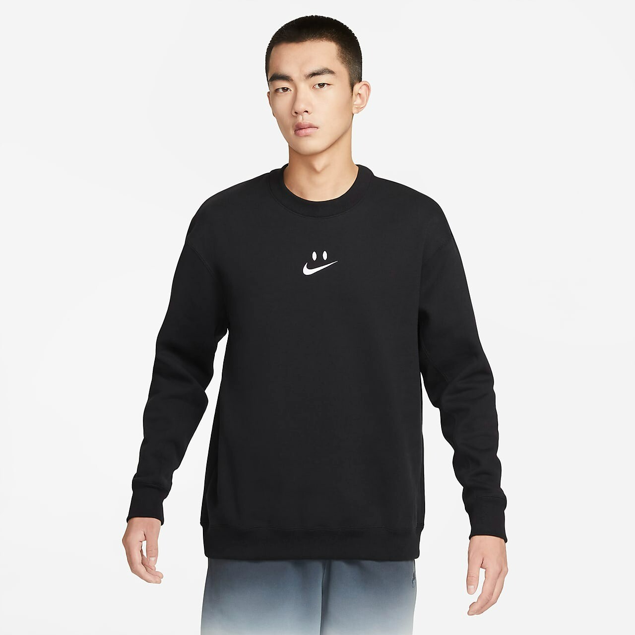 

Свитшот Nike Swoosh Smile, черный