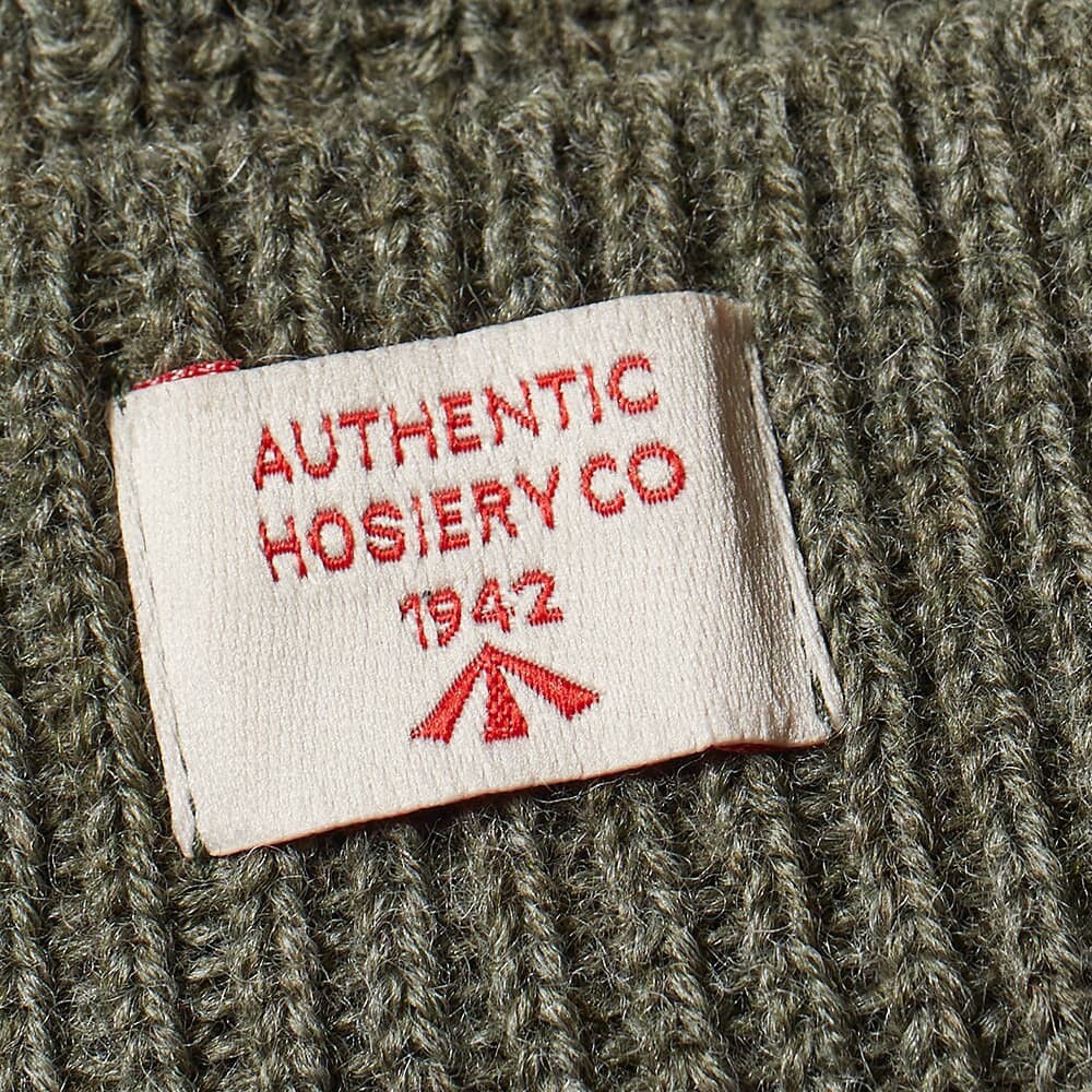 

Однотонная шапочка Nigel Cabourn