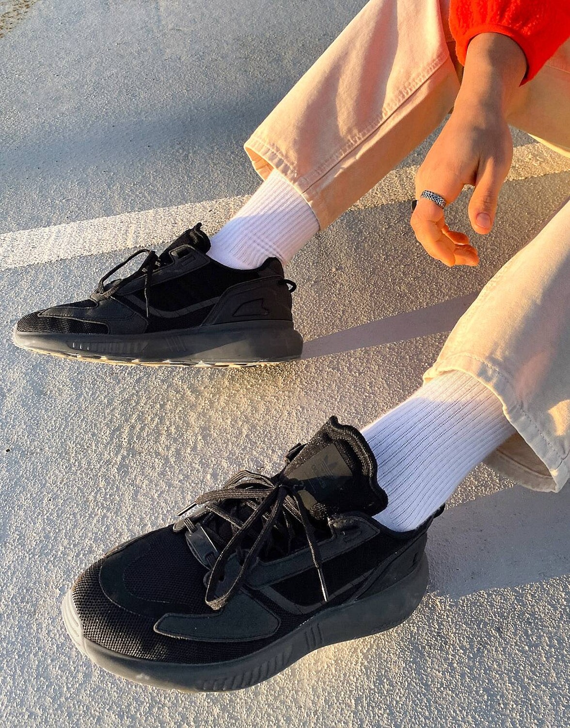 

Черные кроссовки adidas Originals ZX 5K Boost