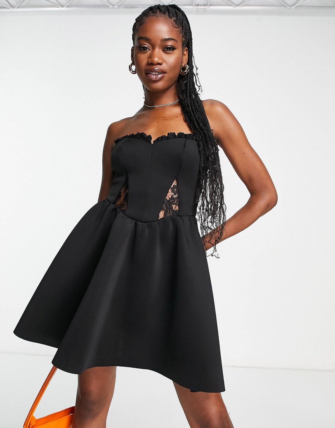 

Черное платье мини-бандо с кружевной отделкой Miss Selfridge, Черный