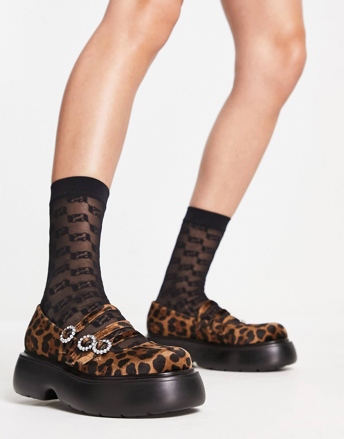 

Массивные туфли mary jane с леопардовыми пряжками ASOS DESIGN Missy