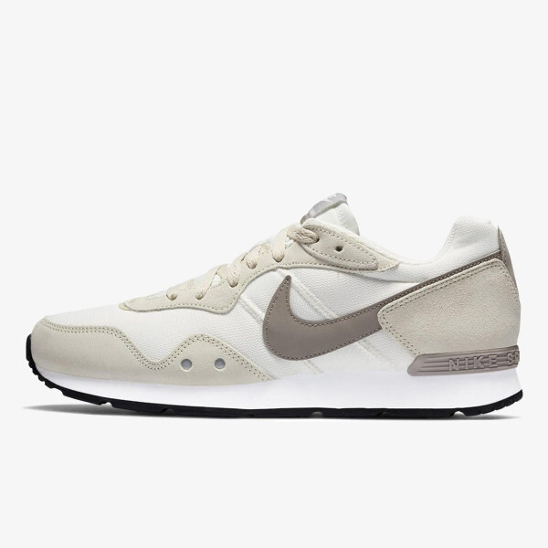 

Кроссовки Venture Nike