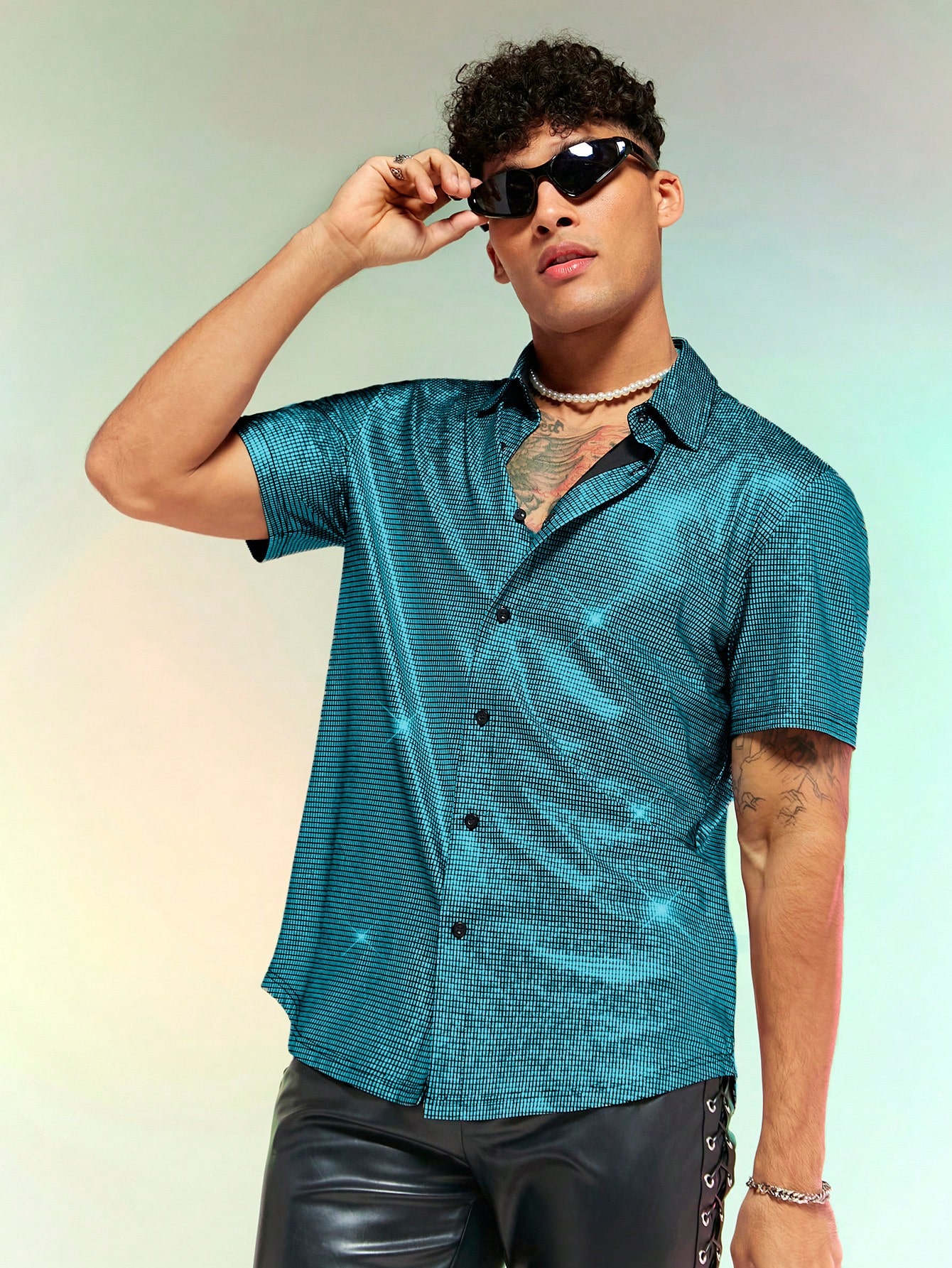 Мужская тканая рубашка с короткими рукавами Manfinity AFTRDRK с металлизированной текстурой, синий