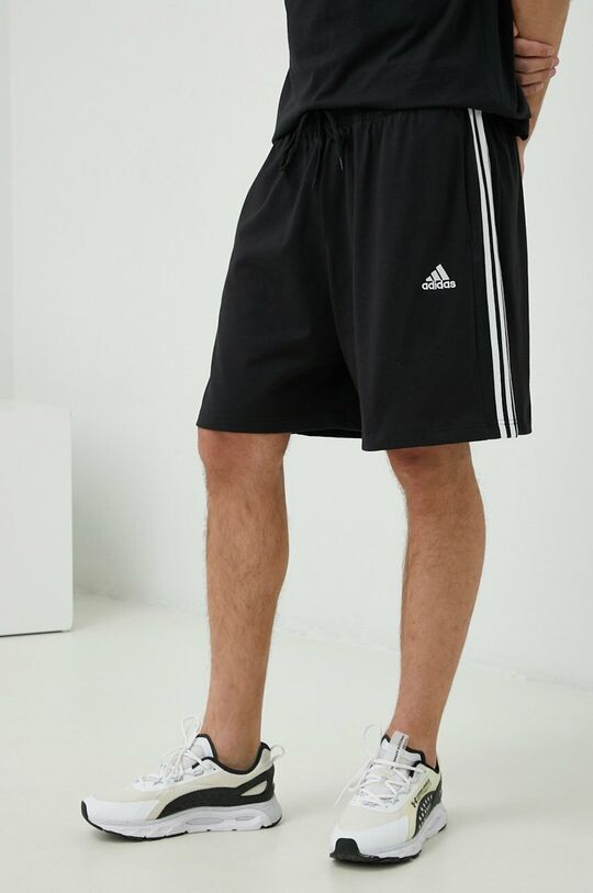 

Шорты adidas, черный