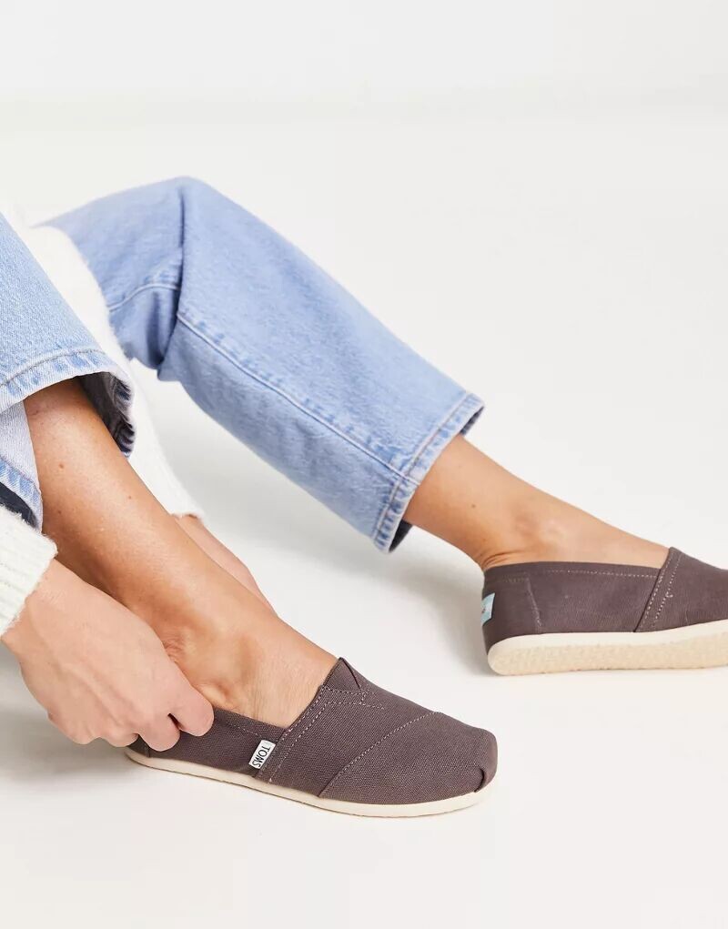 цена Серые эспадрильи Toms Alpargata