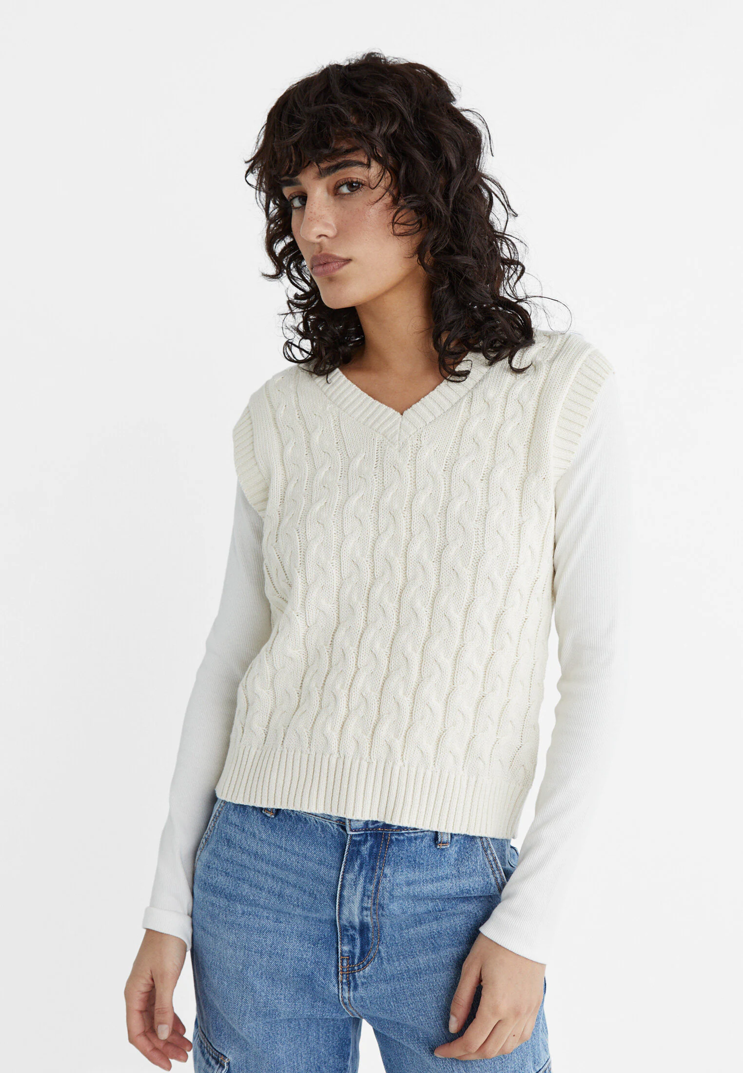 

Жилет косой вязки Stradivarius, экрю