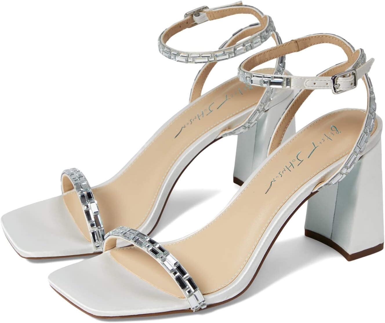 

Босоножки Scott Blue by Betsey Johnson, слоновая кость