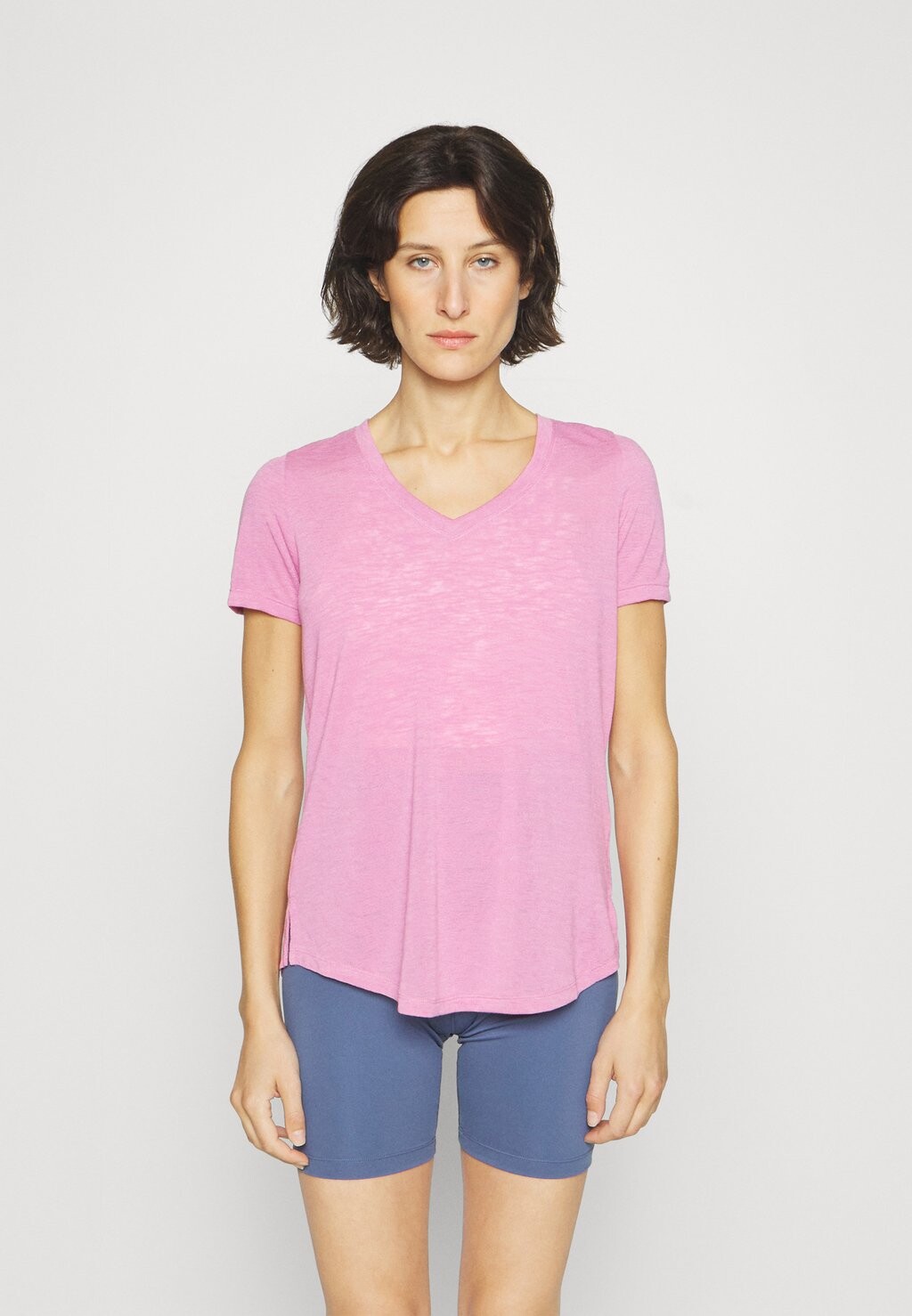 

Базовая футболка Athleta, Розовый
