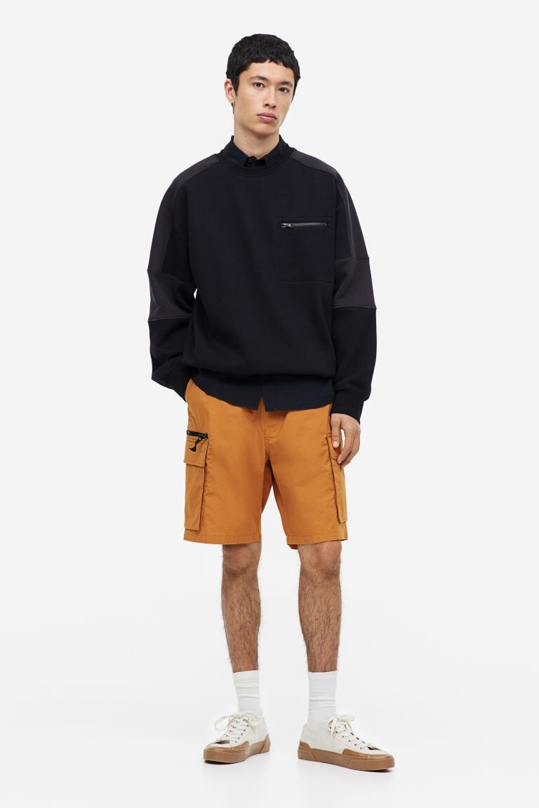 

Шорты карго длиной до колена, стандартного кроя H&M