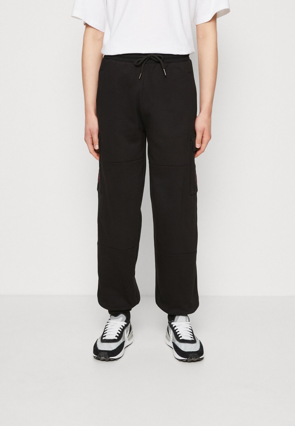 

Брюки карго SIMON PANTS Denim Project, черный