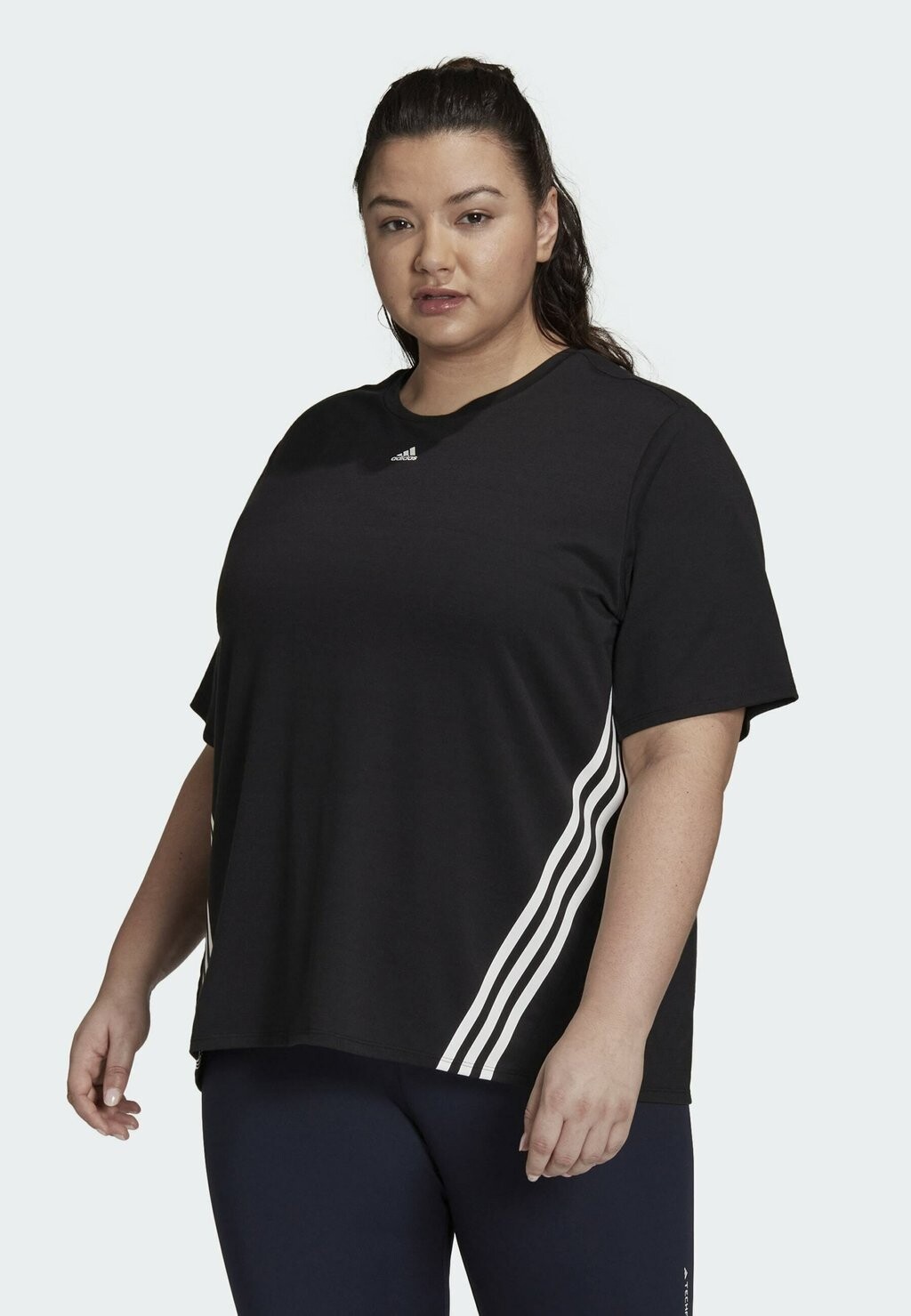 

Футболка с принтом Adidas, черный