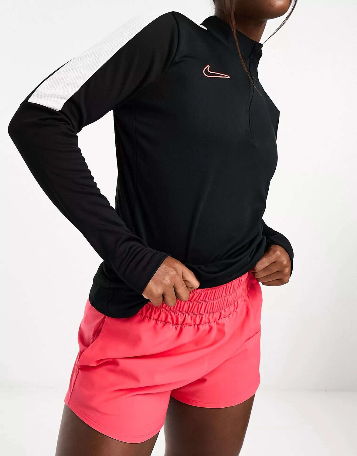 

Черно-белая футболка Nike Academy 23 Dri-Fit, Черный