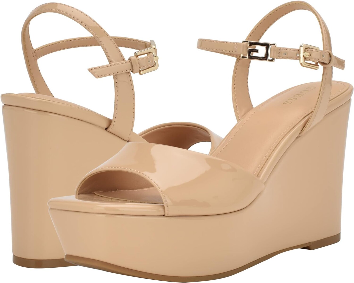 

Босоножки Zione GUESS, цвет Light Natural Patent
