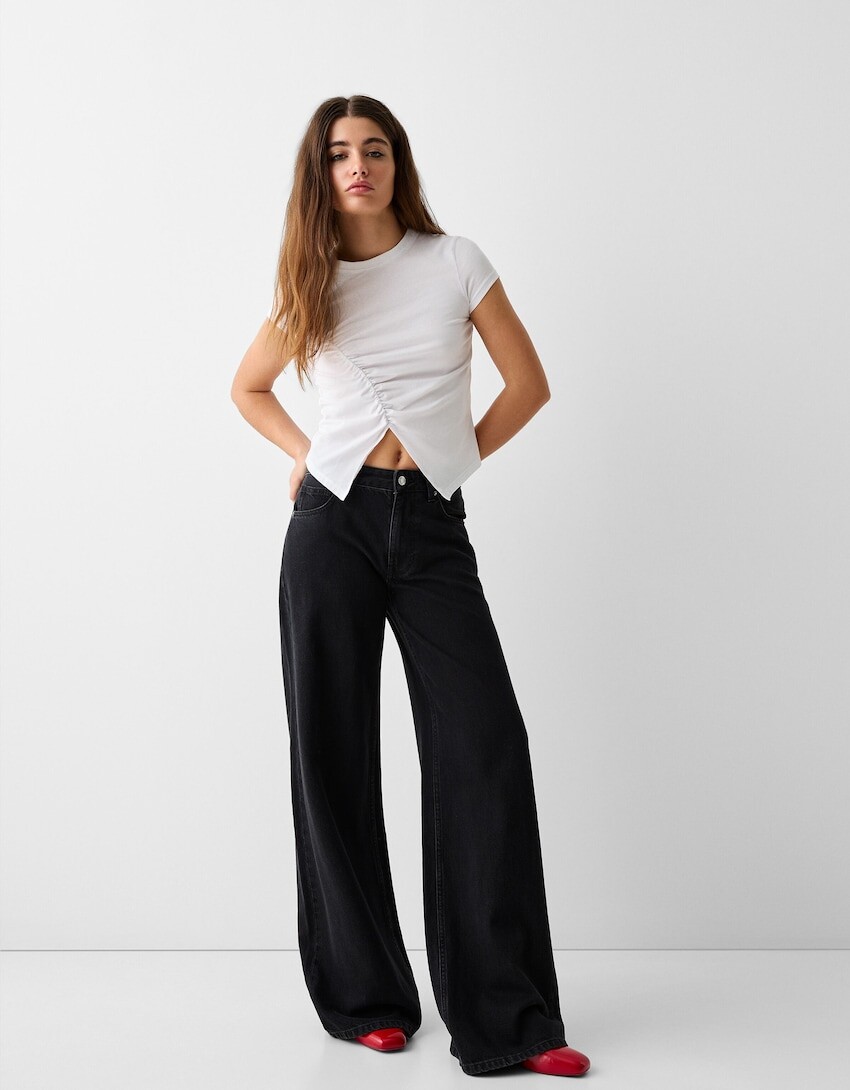 

Широкие джинсы Bershka, черный