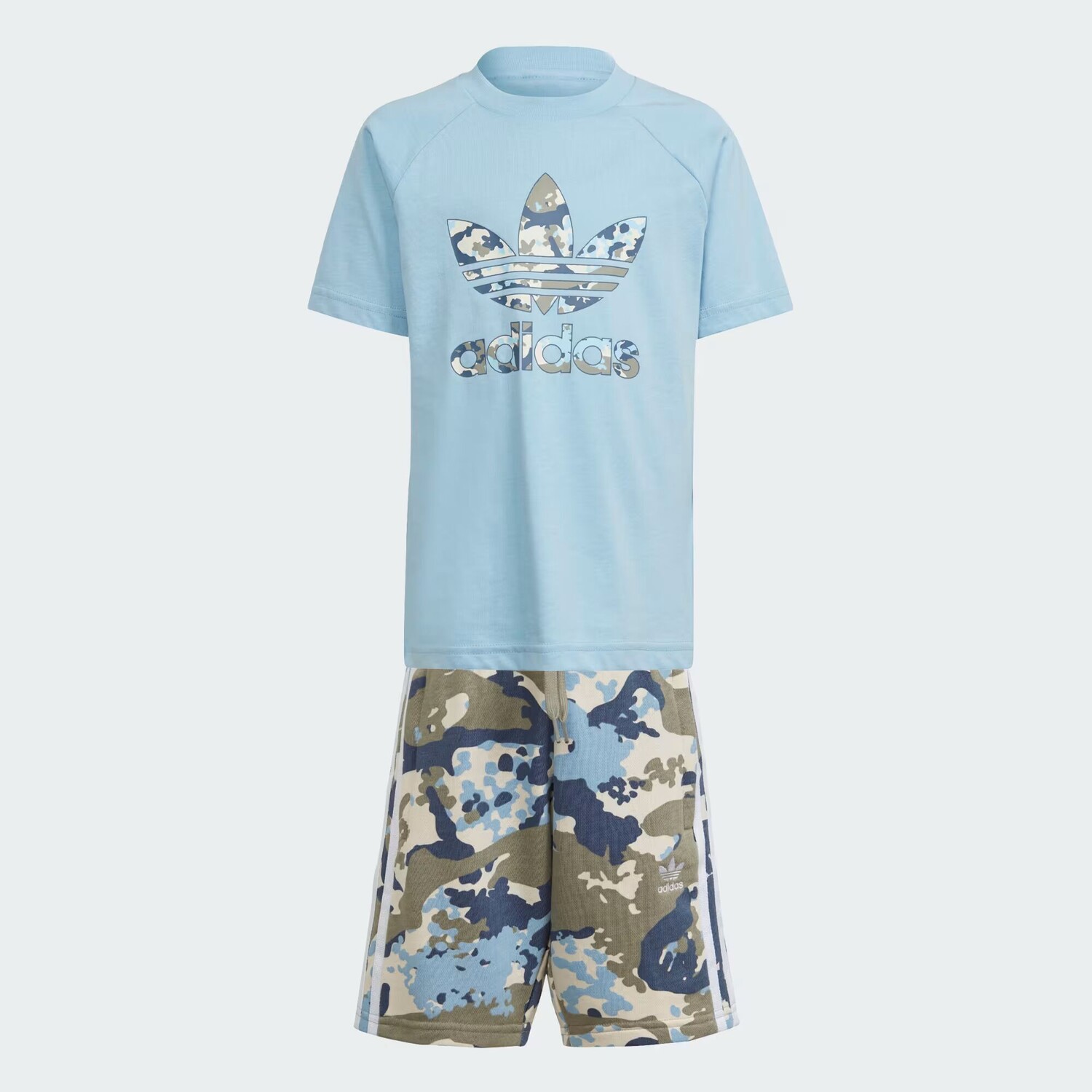 

Комплект коротких футболок с камуфляжным принтом Adidas, цвет Clear Sky