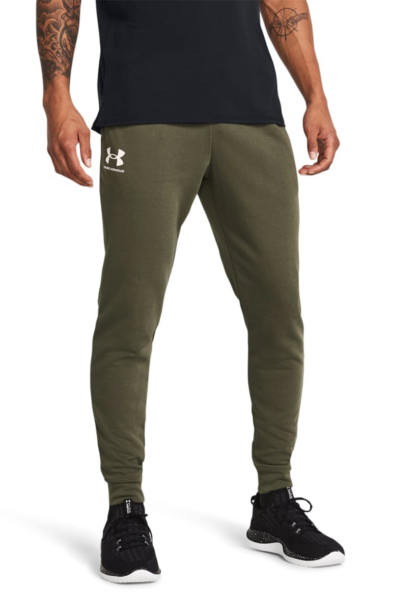 

Спортивные длинные брюки Rival Under Armour, зеленый