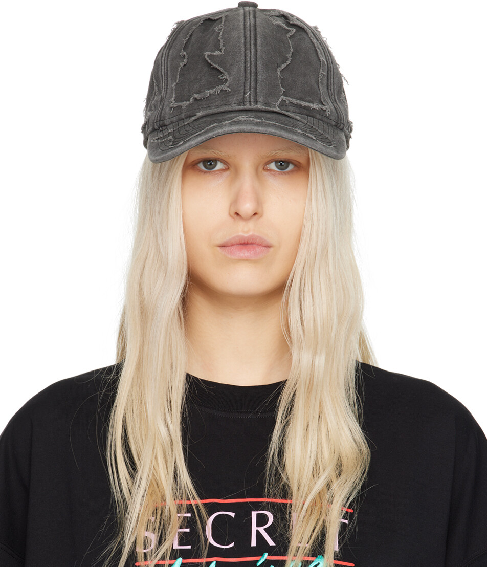 

Черная разрушенная шапка Vetements