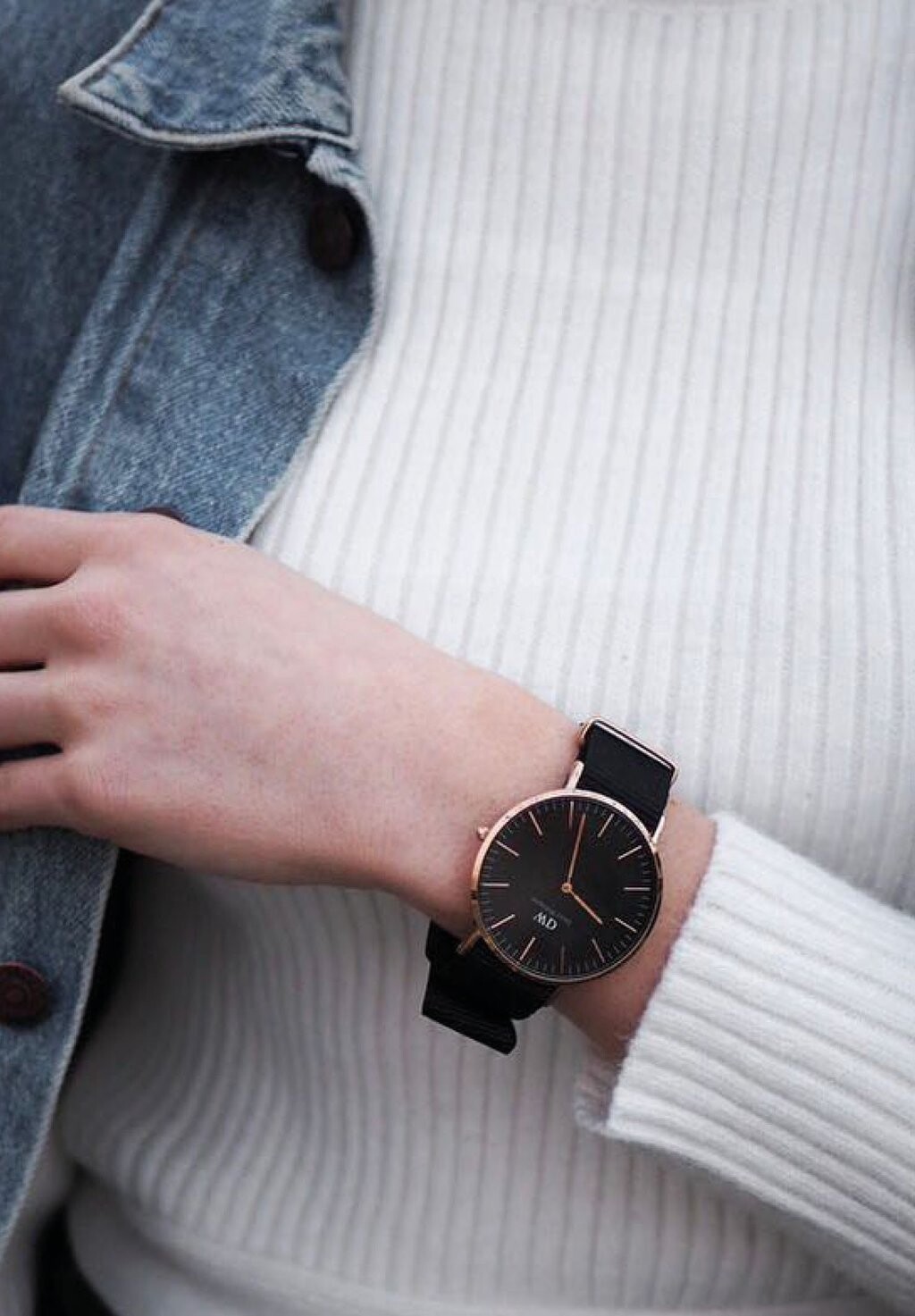 

Часы Daniel Wellington