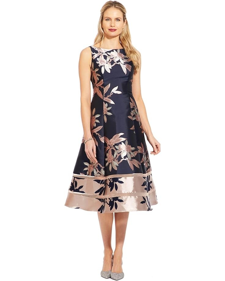 

Платье Adrianna Papell Short Jacquard, темно-синий