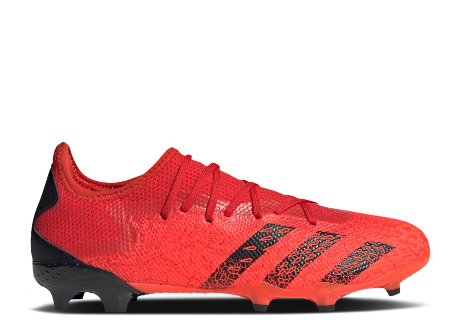 

Кроссовки adidas Predator Freak.3 Fg 'Demonscale - Solar Red', красный