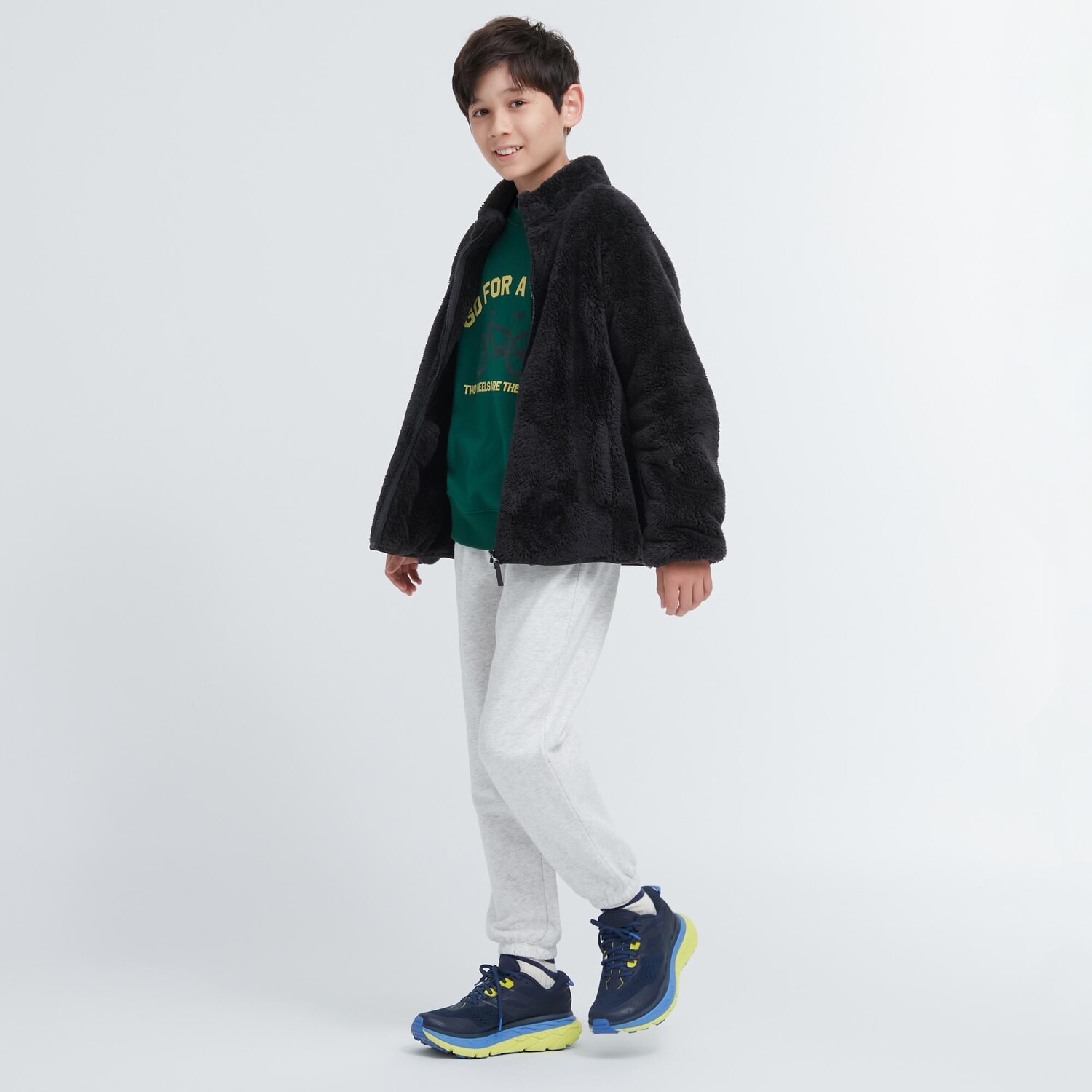 

Куртка из флисового меха Uniqlo Kids, черный