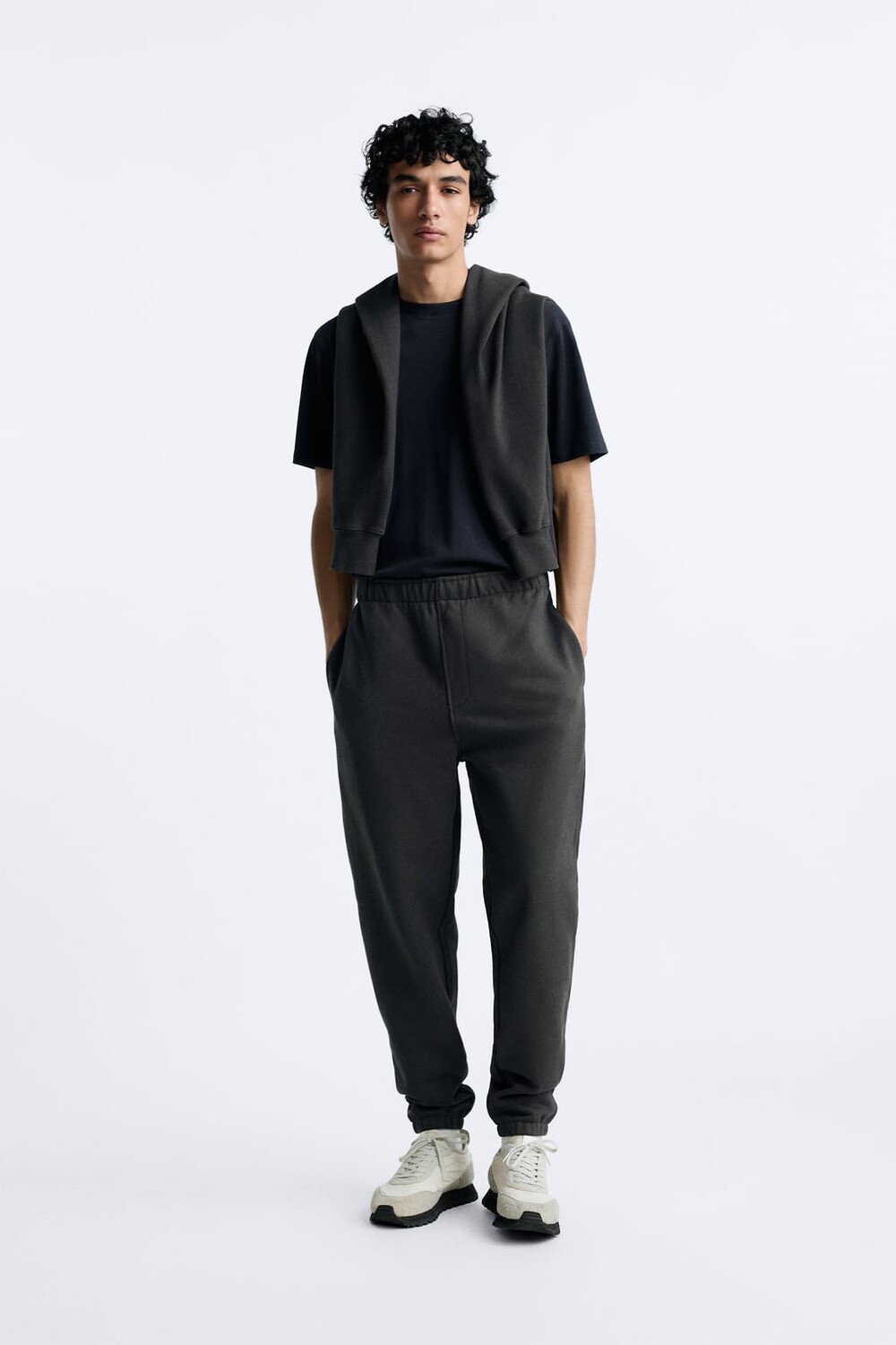 

Брюки-джоггеры ZARA, угольный