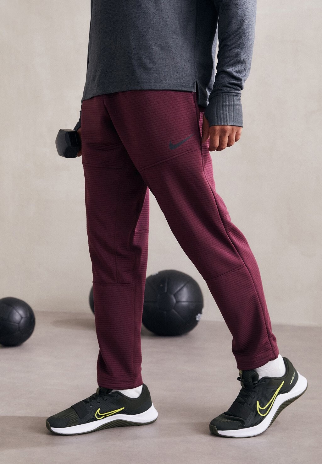 

Спортивные брюки Pant Nike, цвет night maroon