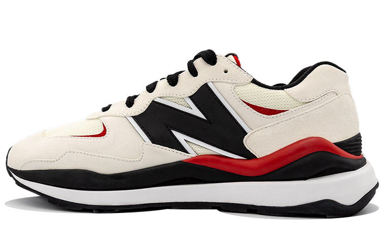 

Кроссовки New Balance 5740 для бега, черный / белый