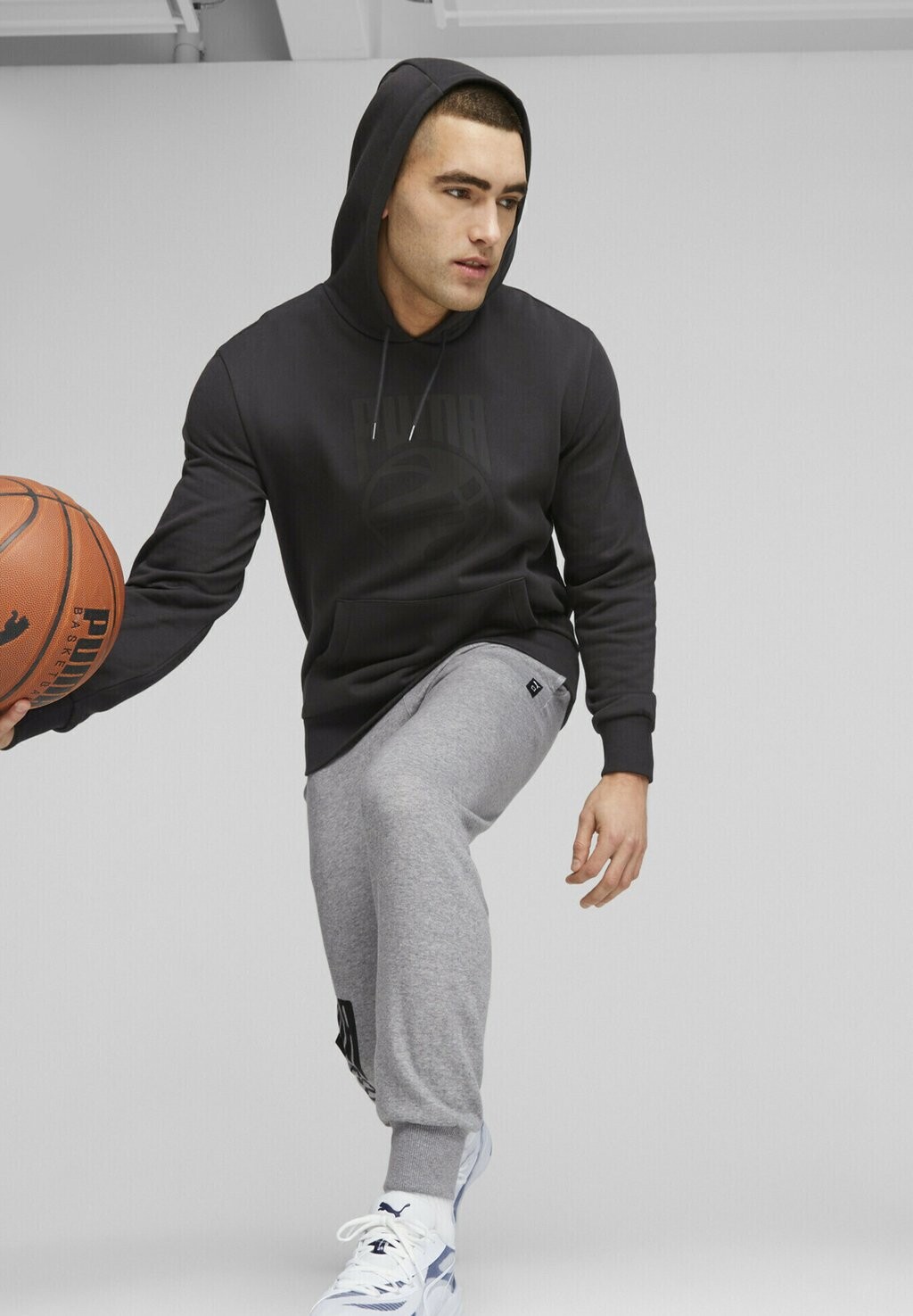 

Худи Puma