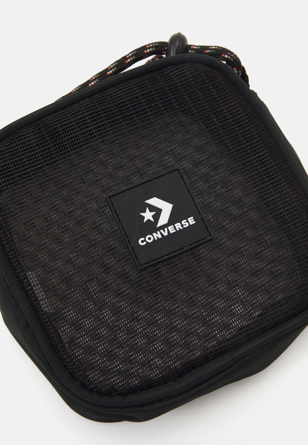 

Сумка через плечо Explore Floating Pocket Bag Unisex Converse, черная