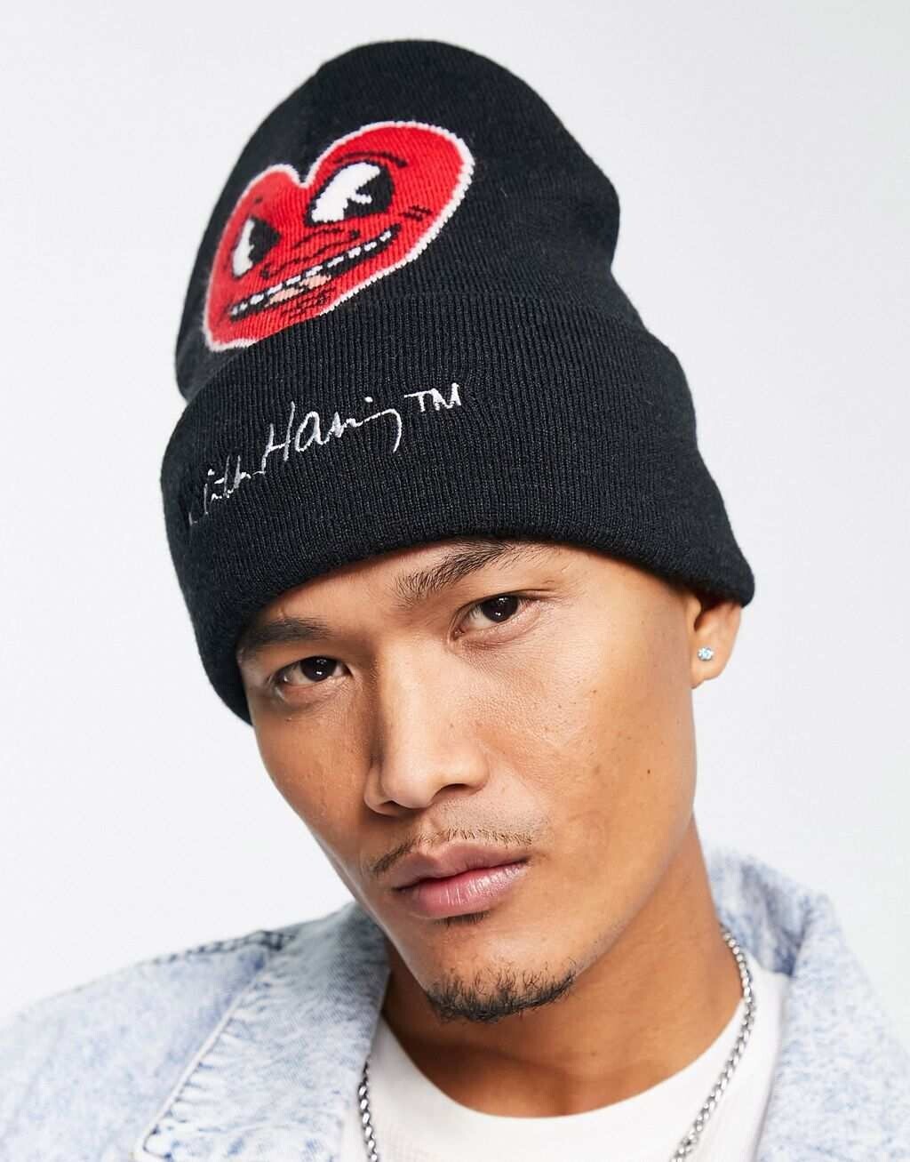 

Черная шапка-бини с сердечком Bershka x Keith Haring