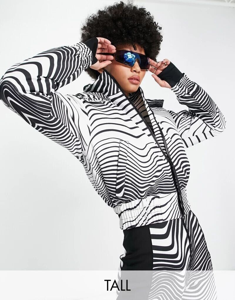 

Лыжная куртка ASOS Tall с монохромным узором