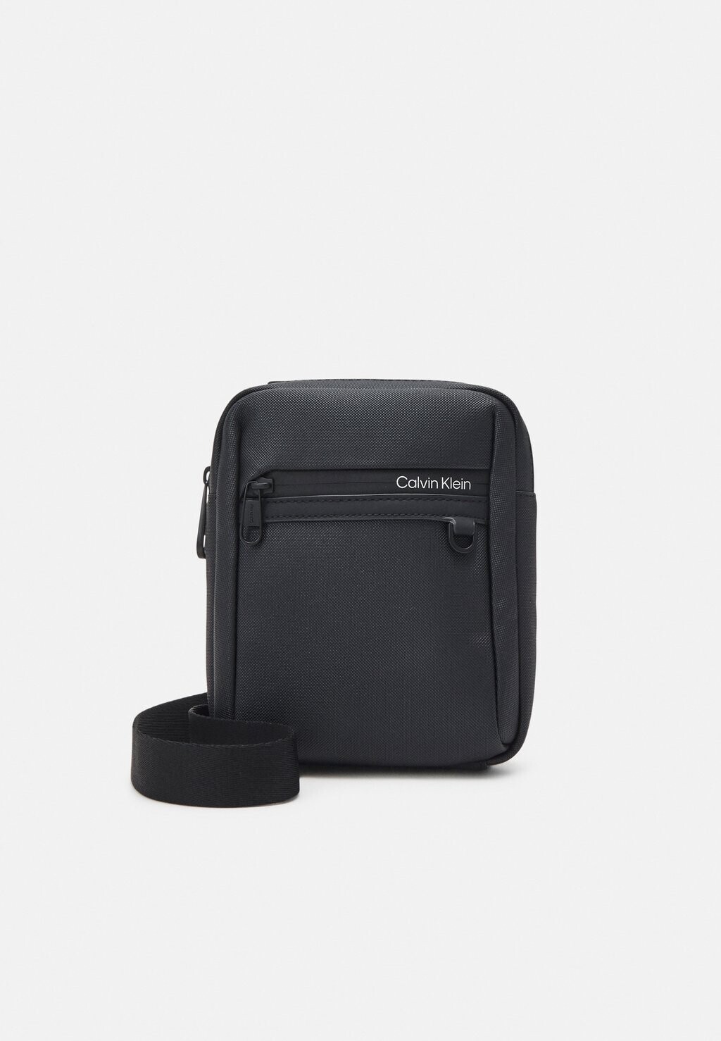 

Сумка через плечо Calvin Klein, черный