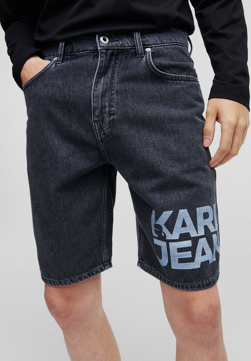 

Джинсовые шорты Karl Lagerfeld