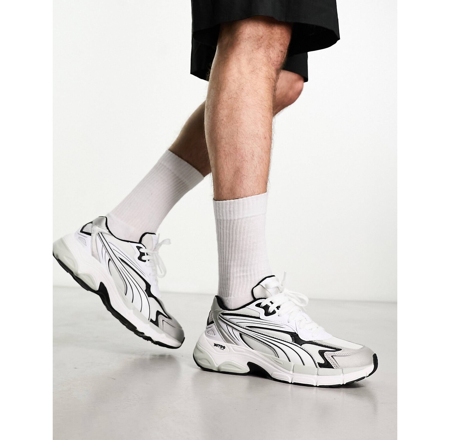 

Серебристо-черные кроссовки Puma Teveris, Черный