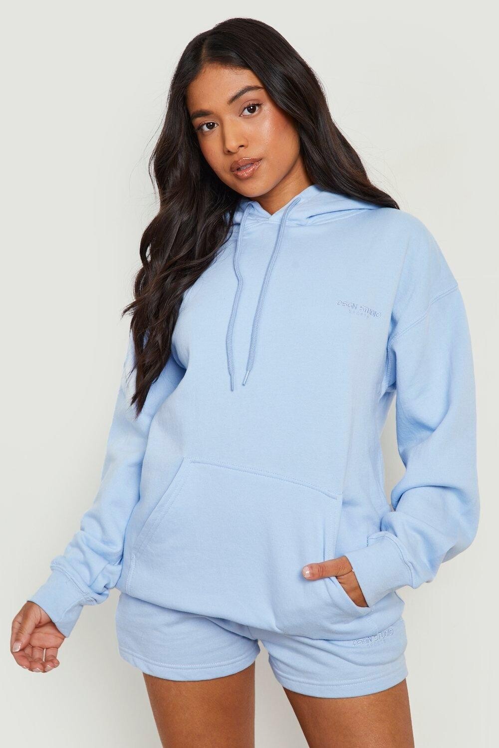 

Короткий спортивный костюм с капюшоном petite dsgn studio Boohoo, синий