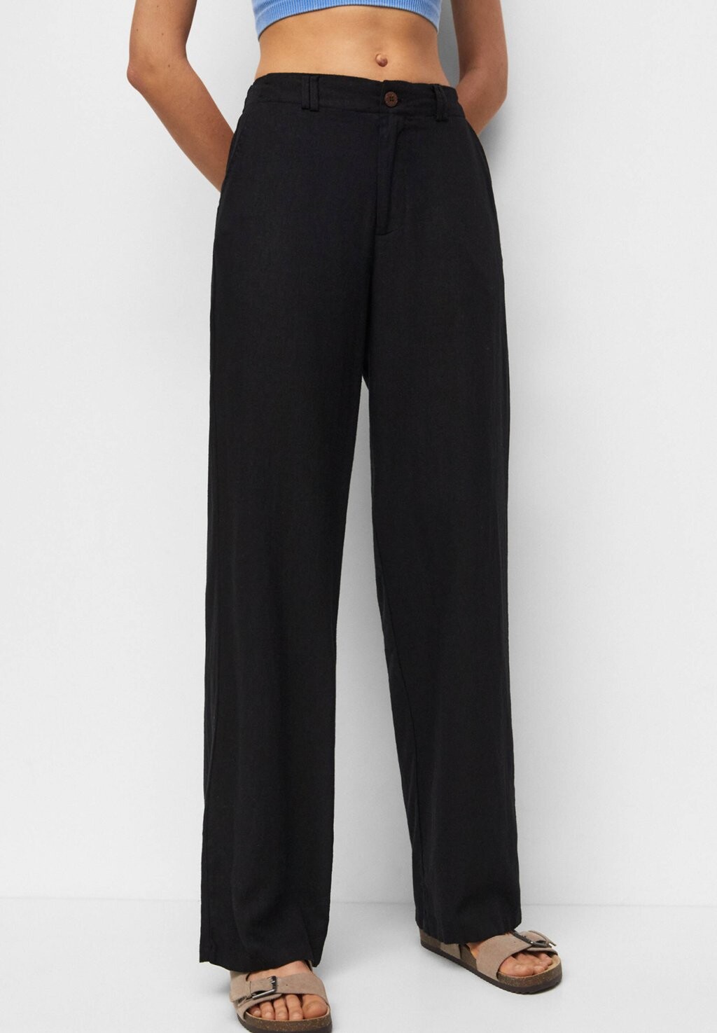 

Брюки PULL&BEAR, черный
