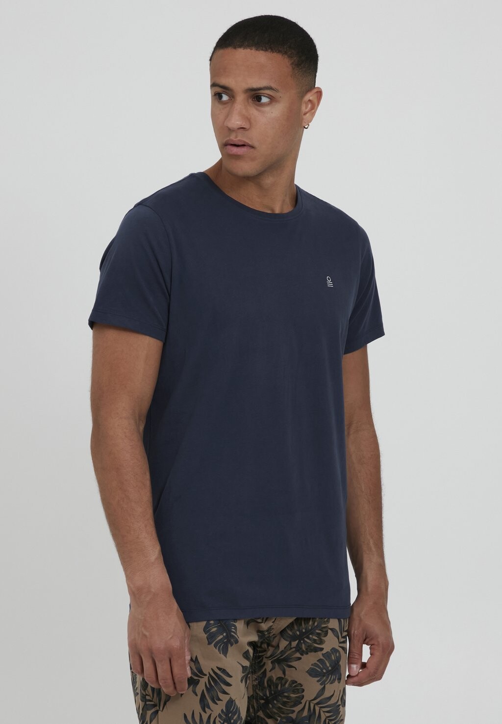 

Футболка базовая BHARNAUD Blend, цвет dress blues