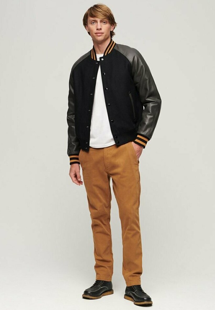 

Ветровка Superdry COLLEGE, цвет jet black