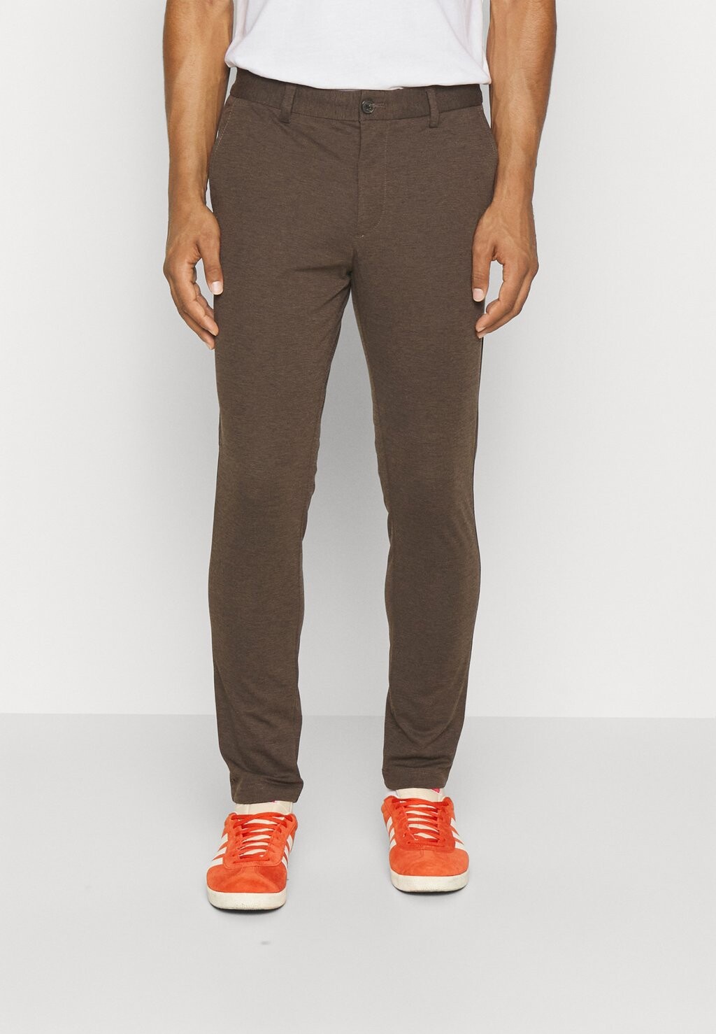 

Чиносы JPSTMARCO JJCOOPER Jack & Jones, темно-коричневый
