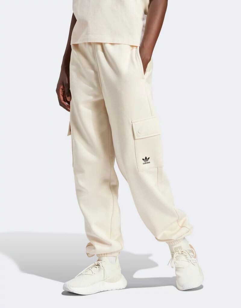 

Белые флисовые джоггеры-карго adidas Essentials adidas Originals