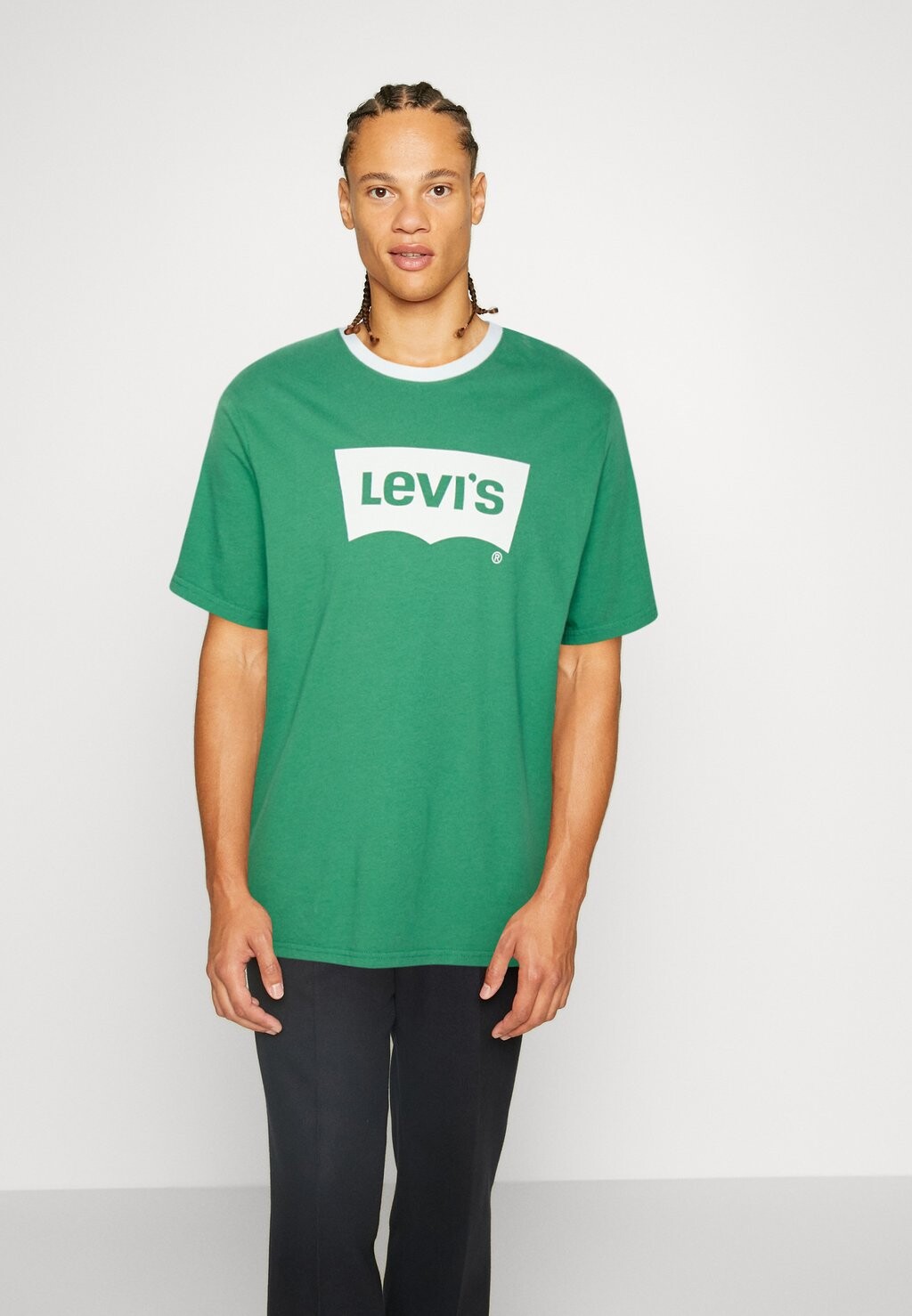 

Футболка с принтом Levi's, темно-зеленый