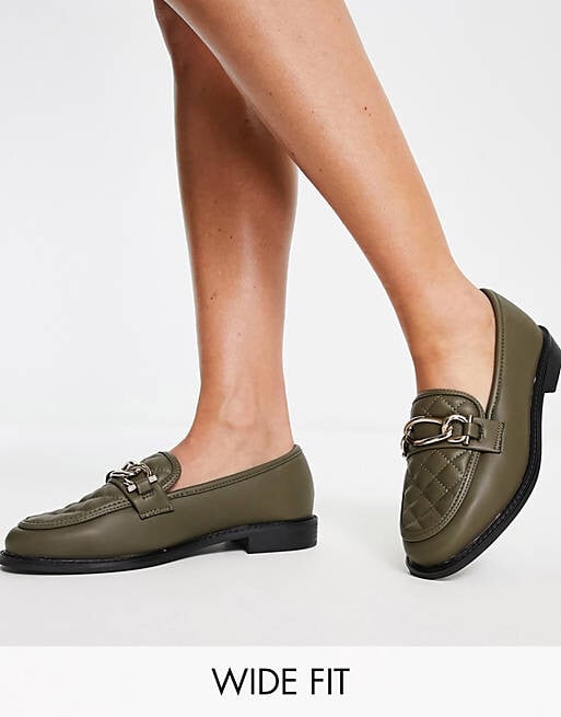 

Оливковые стеганые лоферы River Island Wide Fit с цепочкой