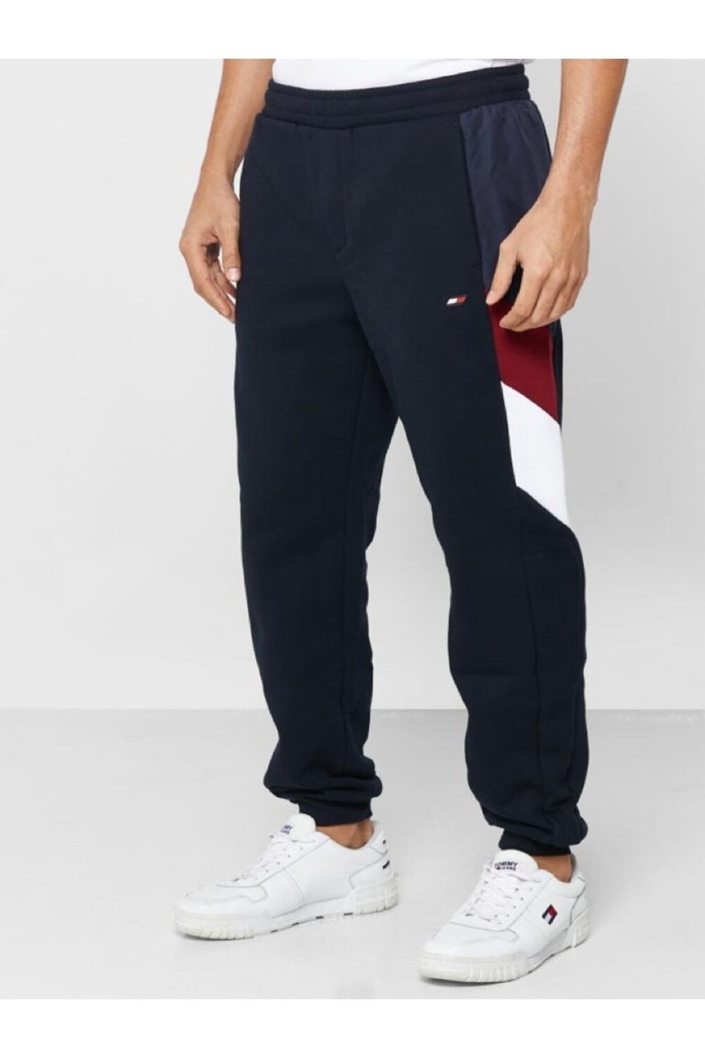 

Спортивный костюм Tommy Hilfiger