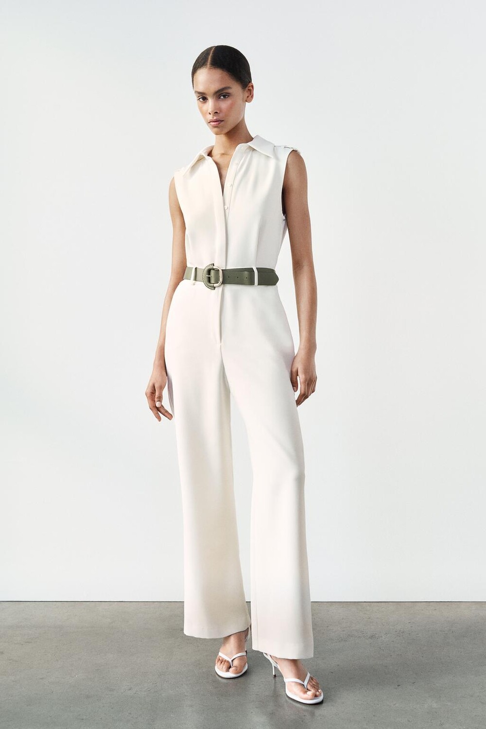 

Комбинезон из крепа с поясом ZARA, белый