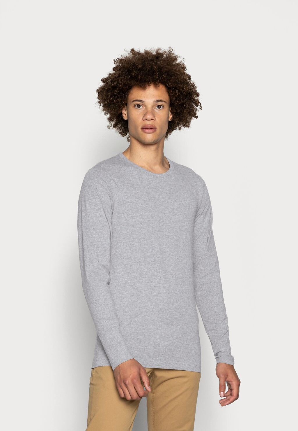 

Футболка с длинным рукавом JJBASIC Jack & Jones, светло-серая