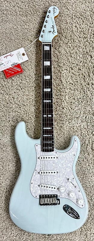 Электрогитара Fender Kenny Wayne Shepherd Stratocaster w/Case, Transparent Faded Sonic Blue