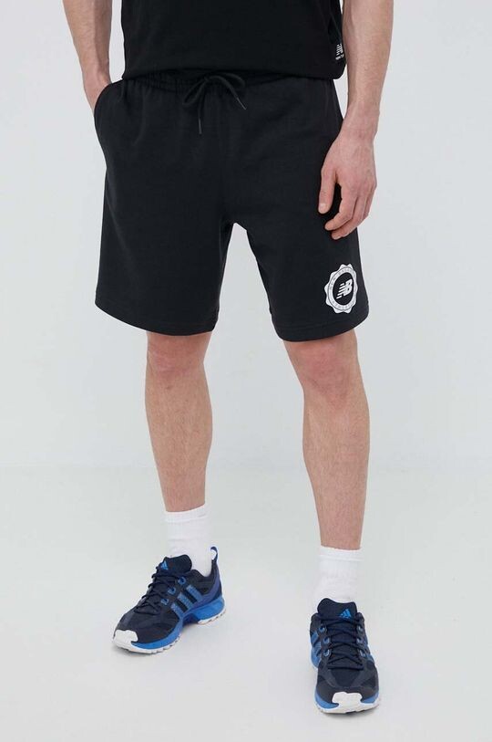 

Шорты New Balance, черный