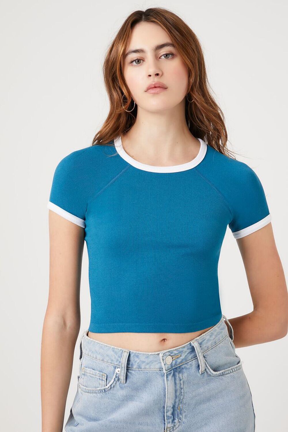 

Бесшовная укороченная футболка Ringer Forever 21, синий