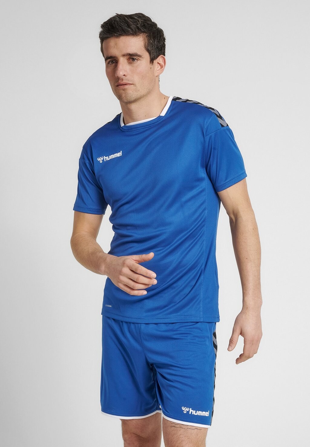 

Футболка с принтом Hummel, синий меланж
